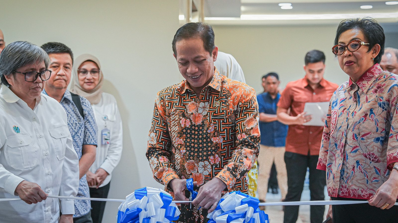 Menteri Hanif Resmikan Waste Crisis Center, Pusat Kendali Baru Atasi Masalah Sampah Nasional