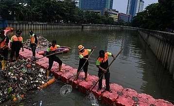 Masalah sampah menumpuk