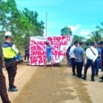 Warga Tarakan Utara Blokade Akses Limbah PT PRI, Desak Ganti Rugi Rp2 Miliar
