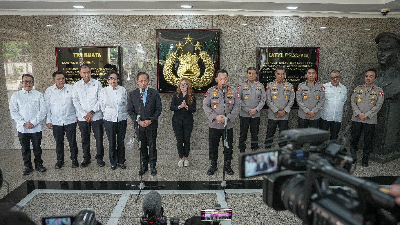 Menteri LH dan Kapolri Tandatangani Nota Kesepahaman Penegakan Hukum Lingkungan